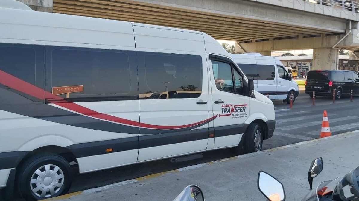 Seamless Transfers Antalya Airport to Konyaaltı